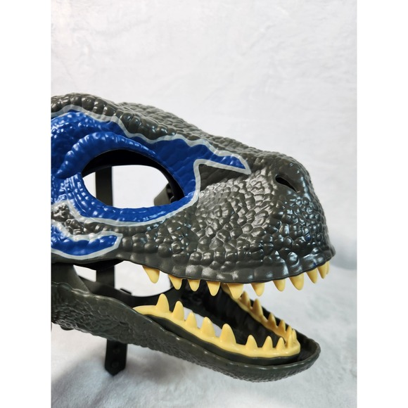 Jurassic Park VELOCIRAPTOR BLUE Dinosaur Dino Mask Raptor Movie World NWT - Picture 3 of 11